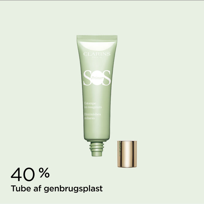 Packshot of SOS Primer Green by Clarins with text emphasising its packaging is made of 40% recycled plastic.