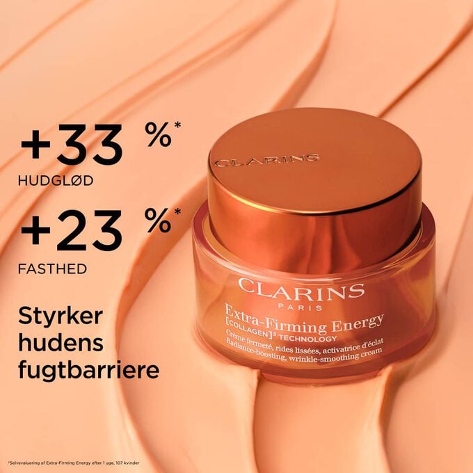 Produktbillede af Collagen Boost-creme p&aring; en tekstureret overflade, som fremh&aelig;ver effekterne p&aring; hudens gl&oslash;d, fasthed og styrkede fugtbarriere.