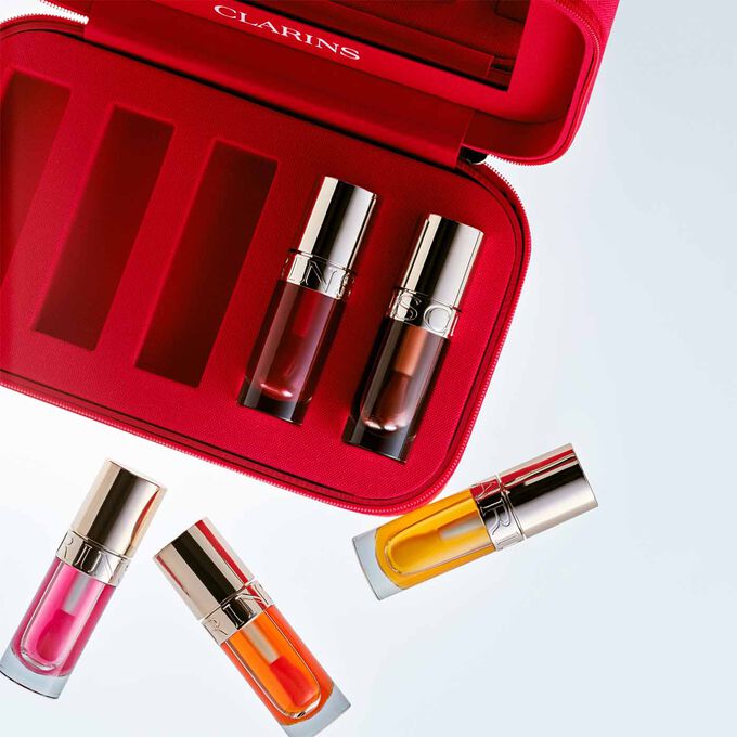 Nærbillede af indersiden af etuiet, som viser de forskellige rum, der holder Lip Oils